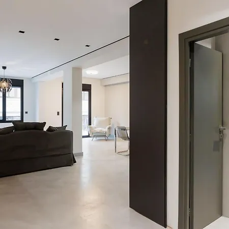 Apartment Centre *