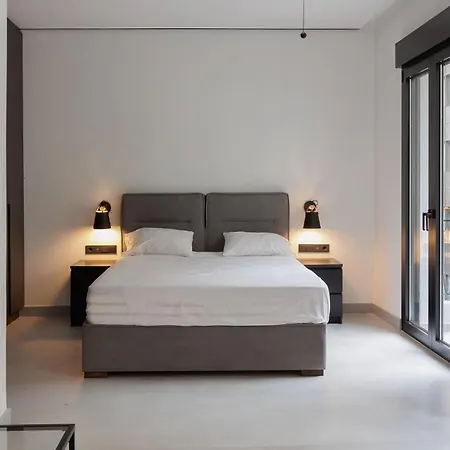 Centre Apartment *